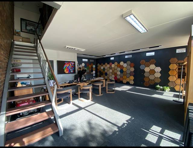136M² WORKSHOP TO LET IN BROOKLYN